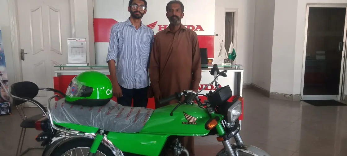 Scheme beneficiaries collecting their new bikes - delivery photo 6